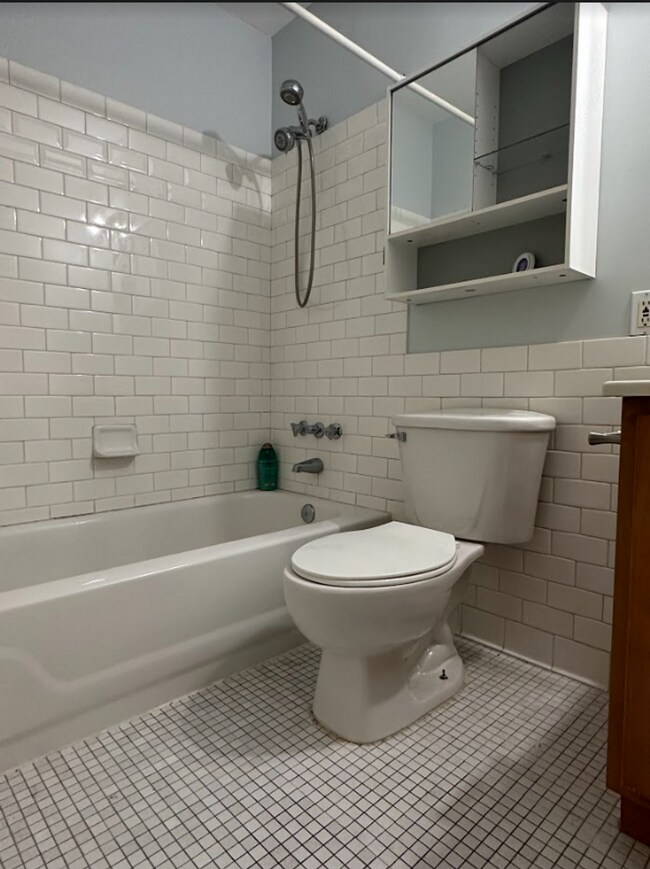 Building Photo - 3729 Snelling Ave