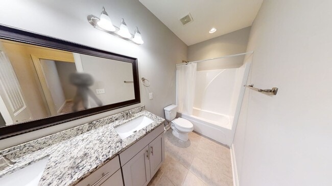 Building Photo - 3855 Academy Dr