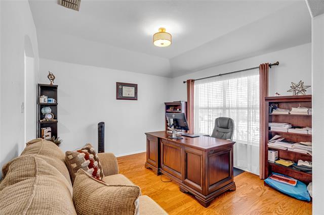 Building Photo - 3524 Lake Hill Ln