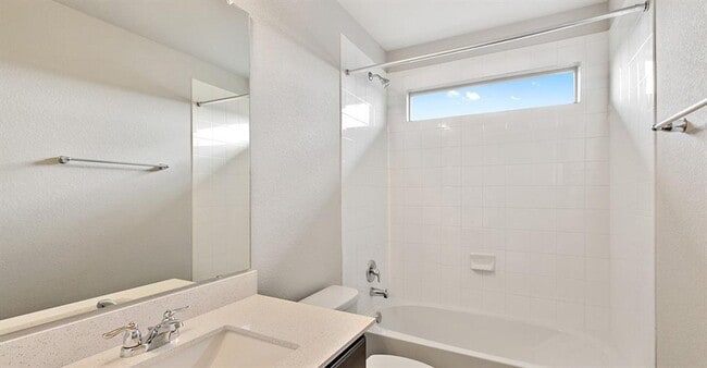 Building Photo - 14111 Macquarie Dr