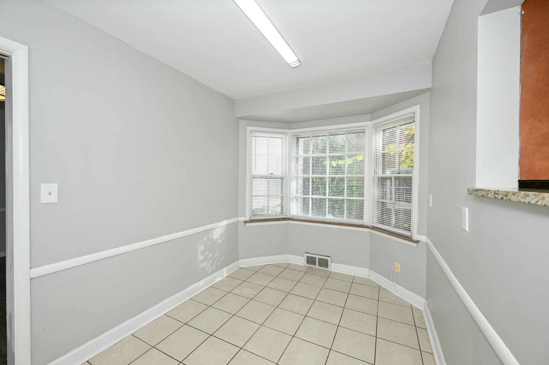 Building Photo - 19226 Winslow Rd