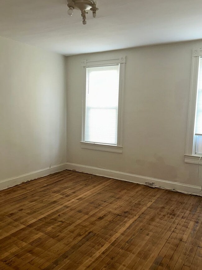 Building Photo - 2019 Cecil Ave