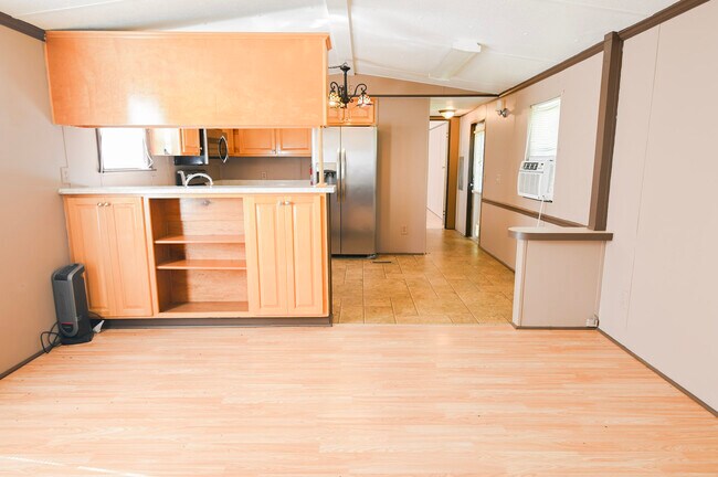Building Photo - 167 Deer Run