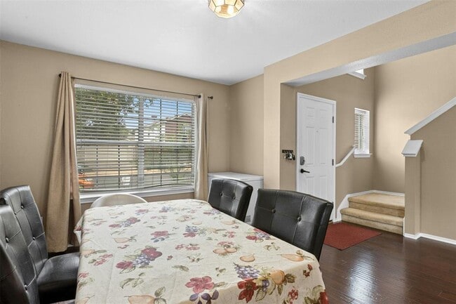 Building Photo - 203 Pheasant Trail