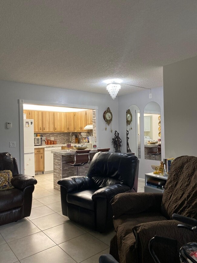 Building Photo - 5990 Pine Cone Ct