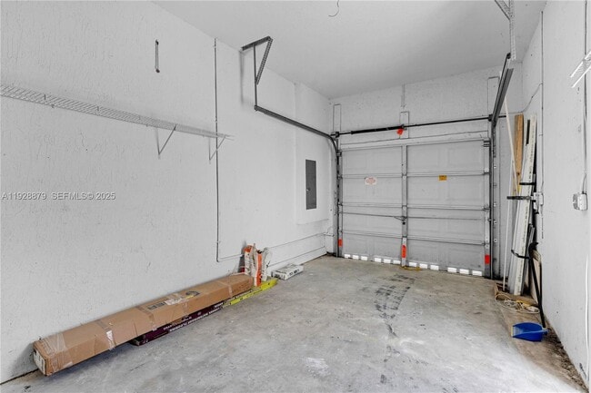 Building Photo - 2312 SE 21st St