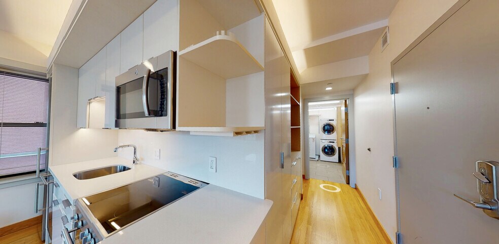 Building Photo - 115 Mt Auburn St