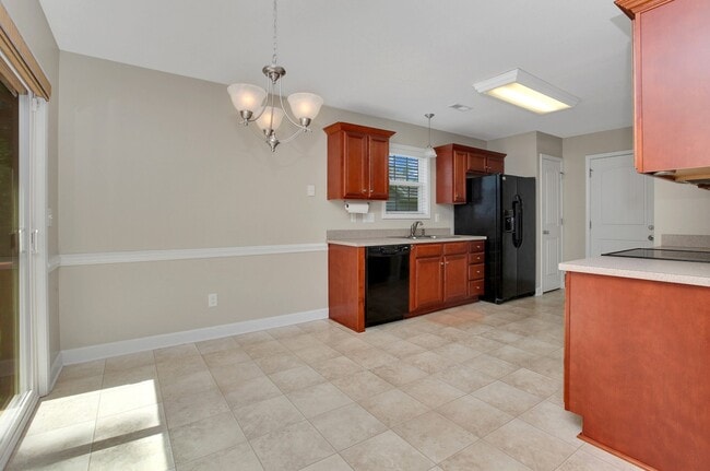 Building Photo - 1049 Warpers Ln