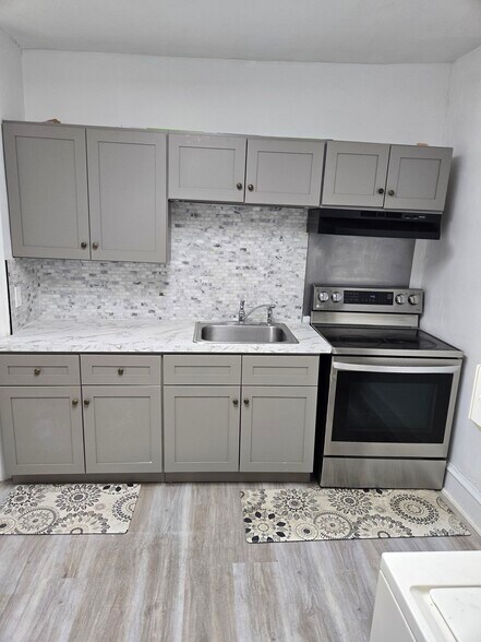 Primary Photo - 2128 Stenton Ave