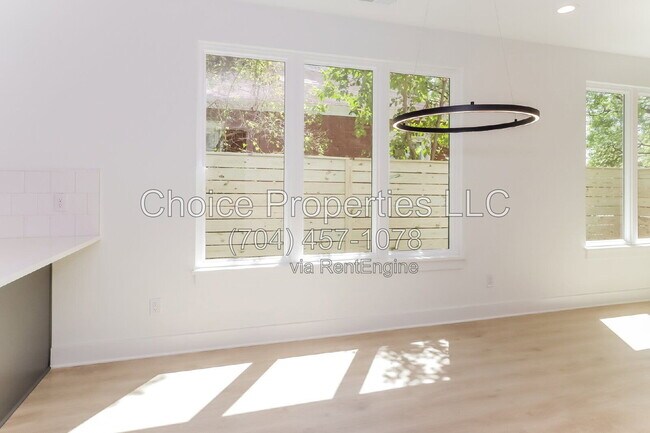 Building Photo - 422 Sylvania Ave