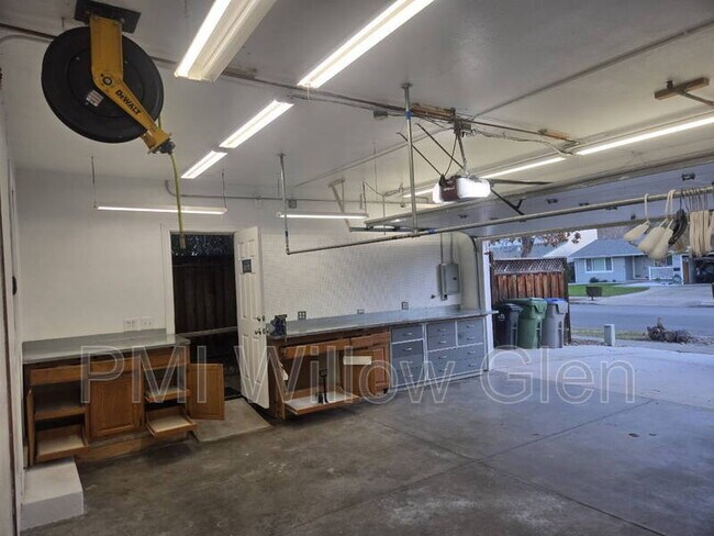 Building Photo - 355 Curie Dr