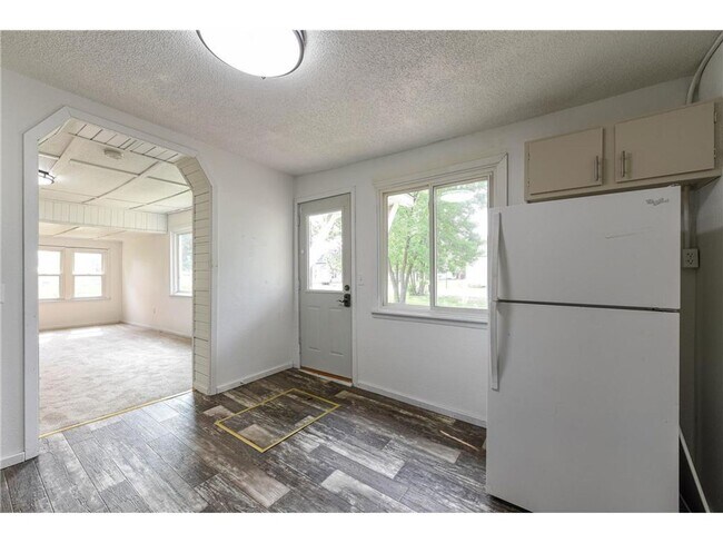 Building Photo - 2 Bedrooms, 1 Bathroom Single Family Home in Little Falls, MN- Large corner lot