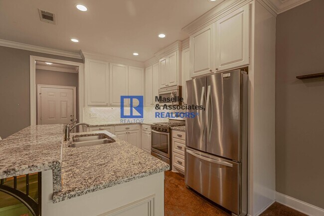 Building Photo - 3 Bed/2 Bath Home in Greenfield Station!!