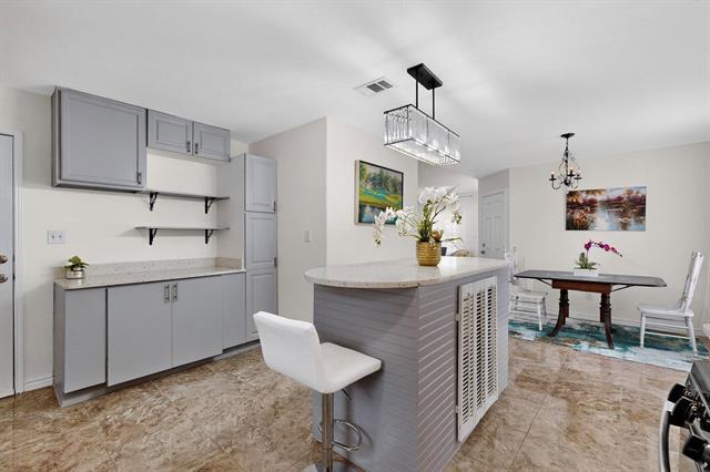 Building Photo - 6622 Victoria Ave