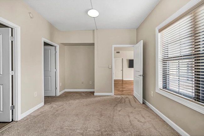 Building Photo - 1111 25th St NW