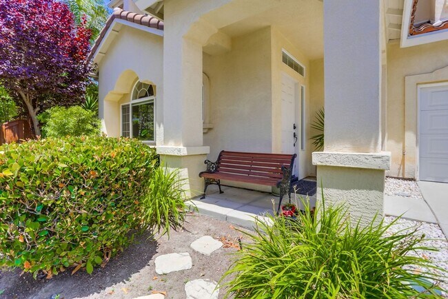 Building Photo - 3 Bedroom Home in Cul De Sac Available Now...