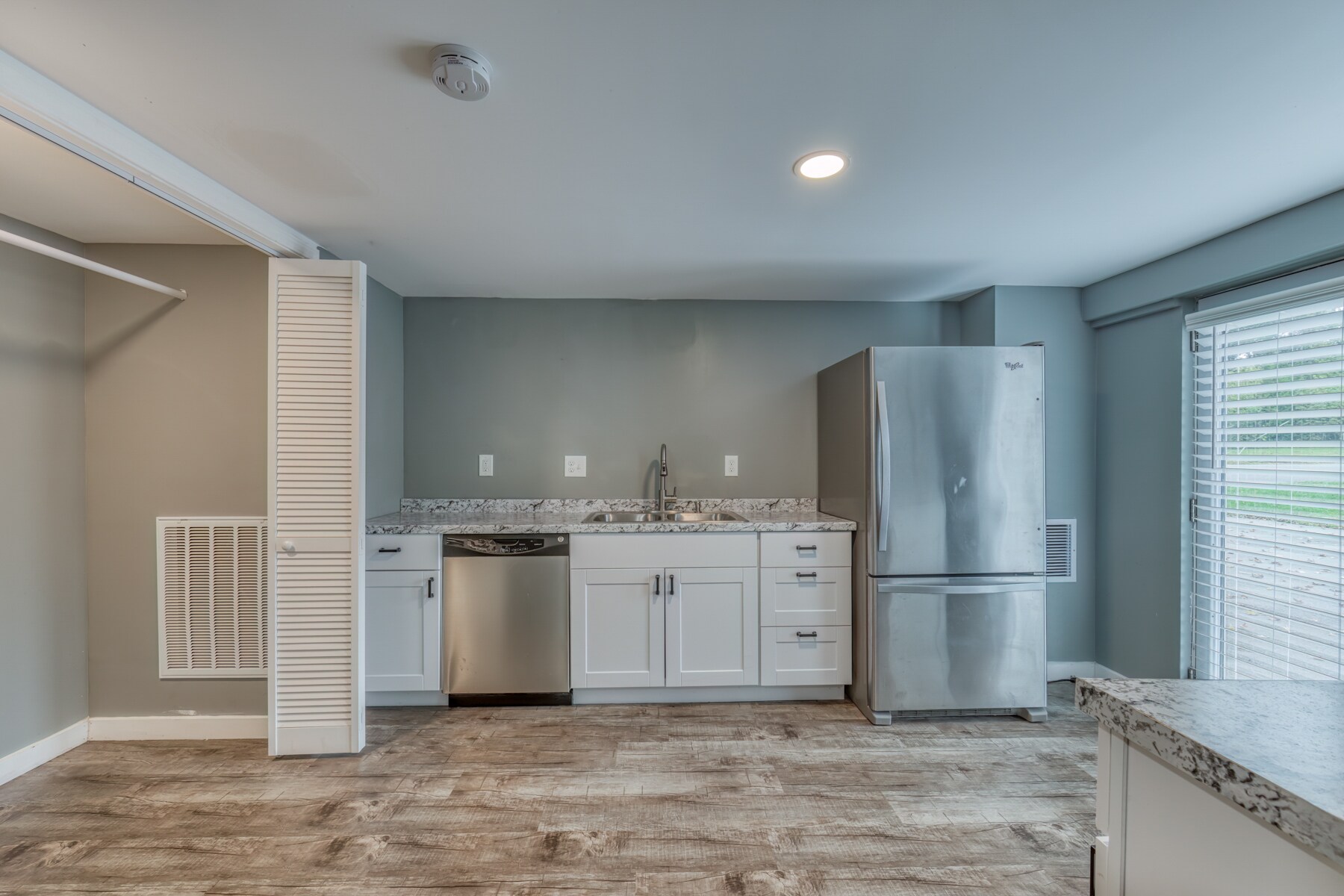 Building Photo - 8202 Westland Dr