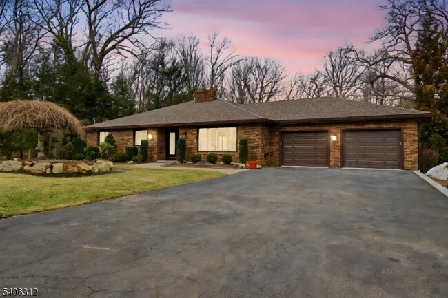 Building Photo - 12 McCaffrey Ln