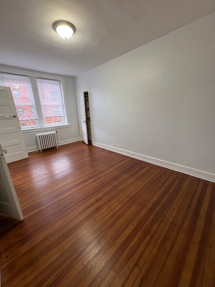 Building Photo - 1611 Hampton Blvd