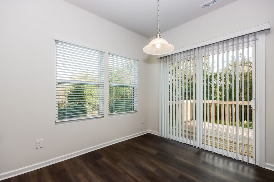 Building Photo - 146 Pumice Dr