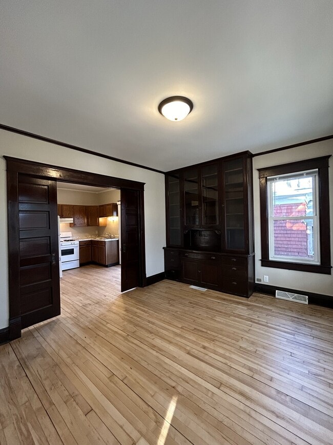 Building Photo - 800 Portage St