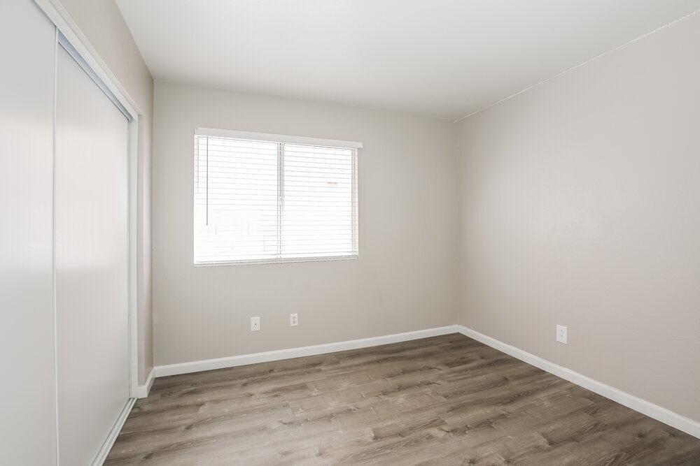 Building Photo - 6040 Hidden Rock Dr