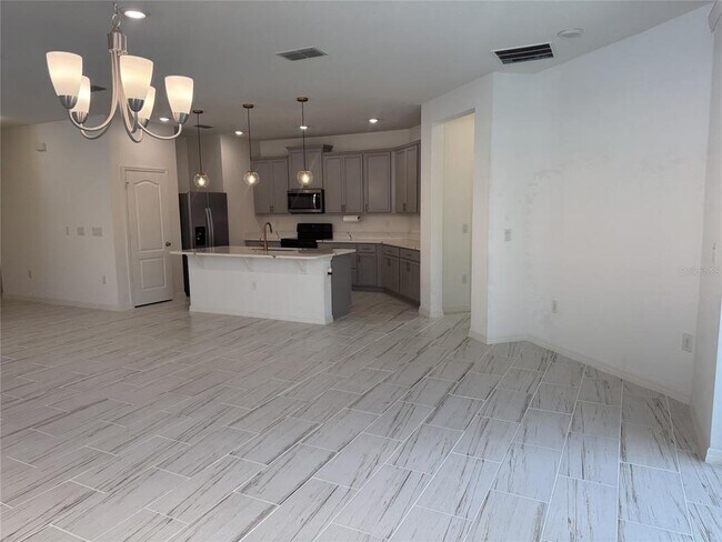 Building Photo - 279 Sunfish Dr