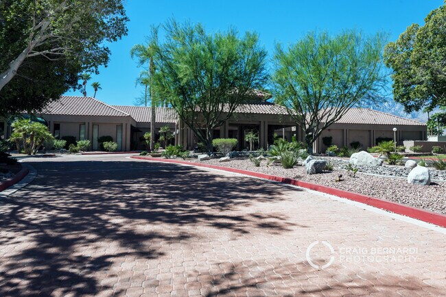 Building Photo - 67360 S Chimayo Dr