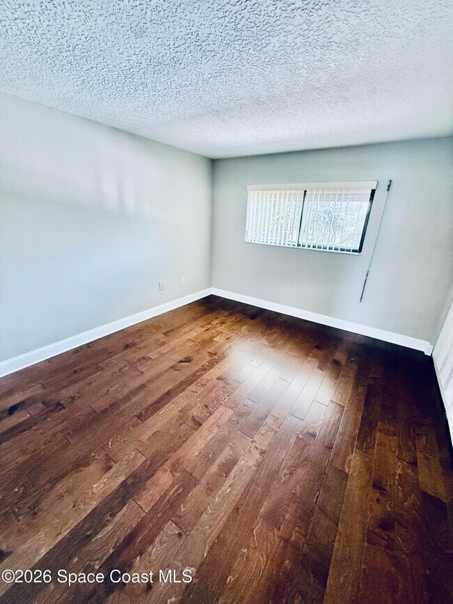 Building Photo - 250 S Sykes Creek Pkwy
