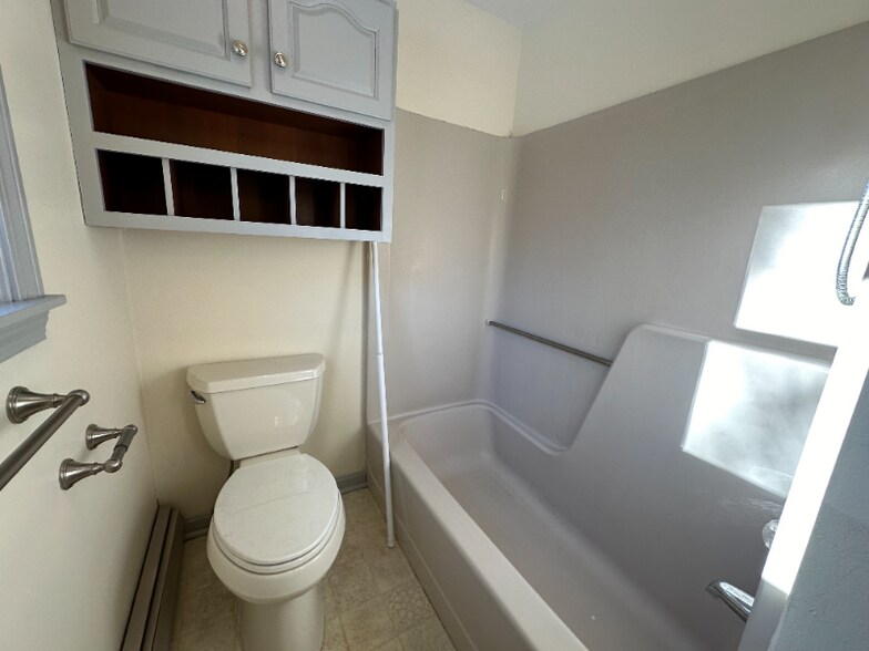 Building Photo - 23 Lawson Farm Rd