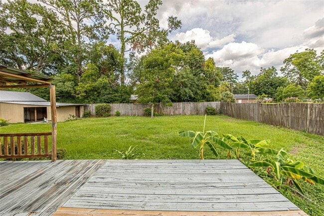 Building Photo - 2908 Mimosa Rd