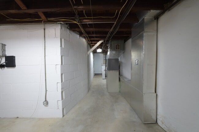 Building Photo - 3613 Weightman St