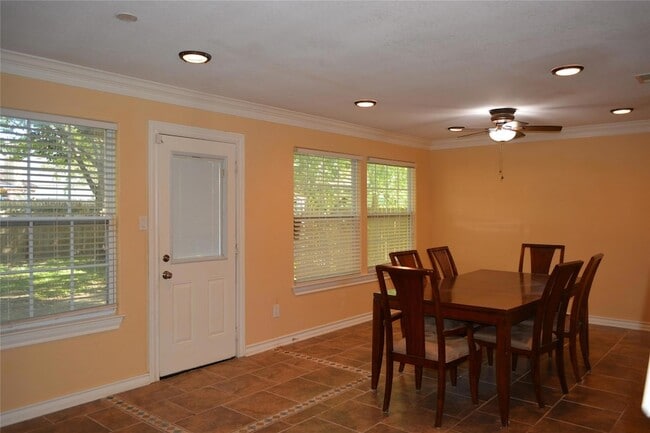 Building Photo - 13703 Cambourne Dr