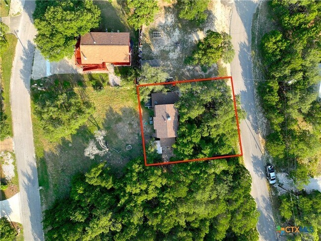 Building Photo - 850 Riviera Dr