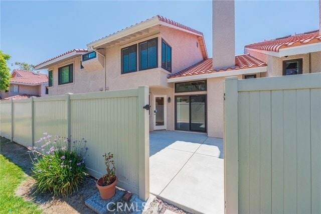 Building Photo - 9769 Hampton Ct