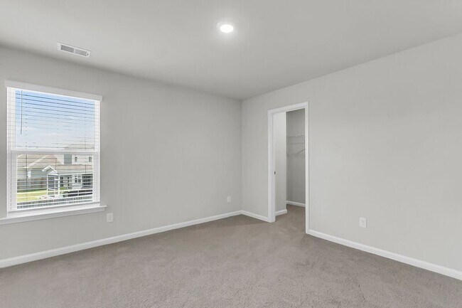 Building Photo - 425 Ribiero Dr