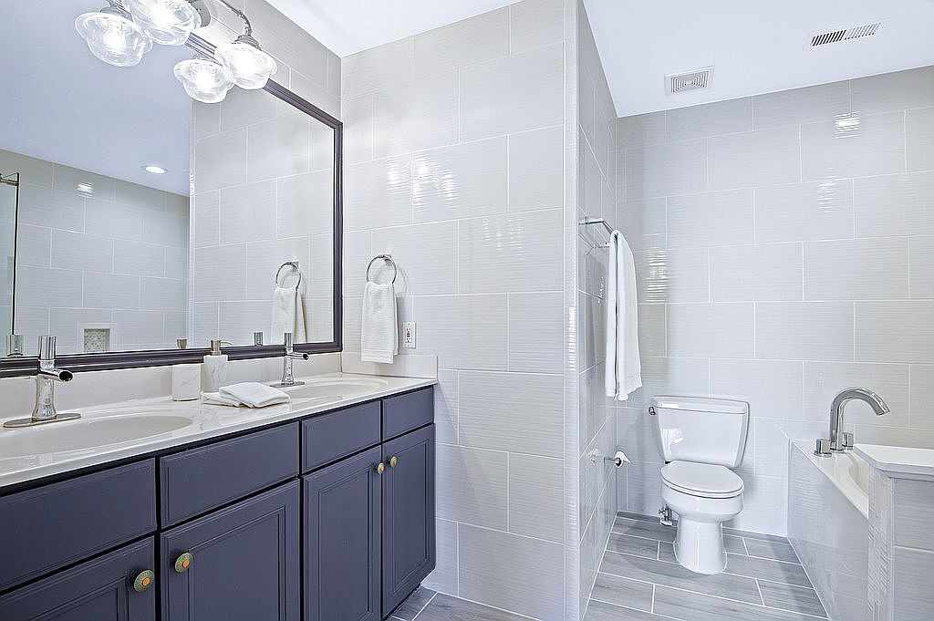 Building Photo - 2016 Fleet St