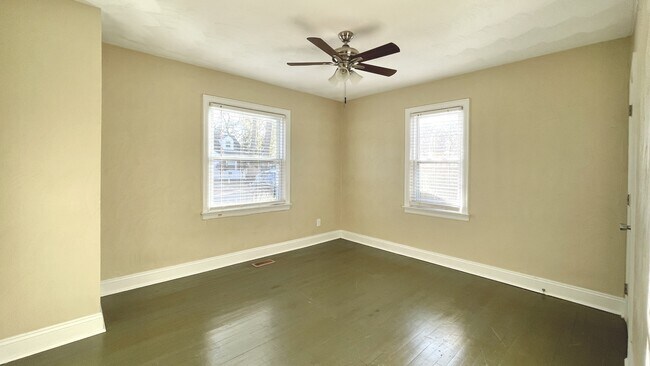 Building Photo - 3912 Davis St