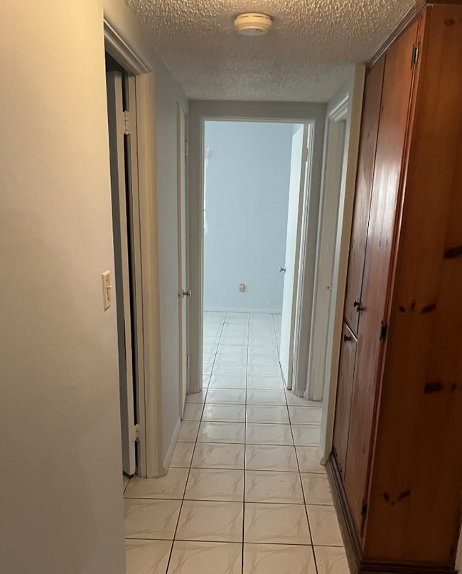 Building Photo - 232 Mercado Ave