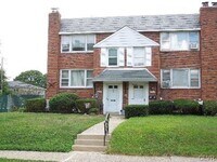 Building Photo - 2 Bedroom-1 Full Bath in South Allentown w...