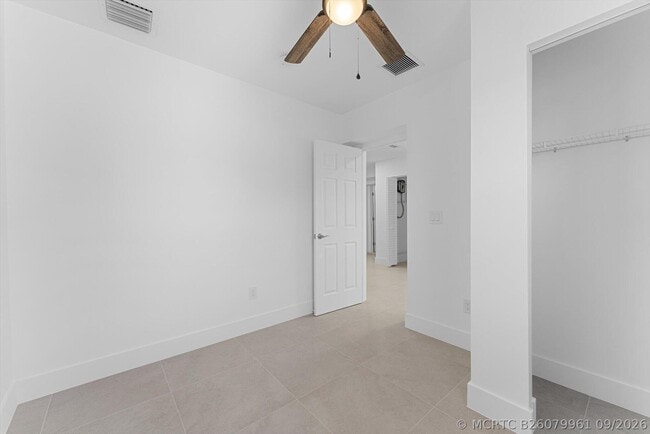 Building Photo - 829 Bayberry Dr