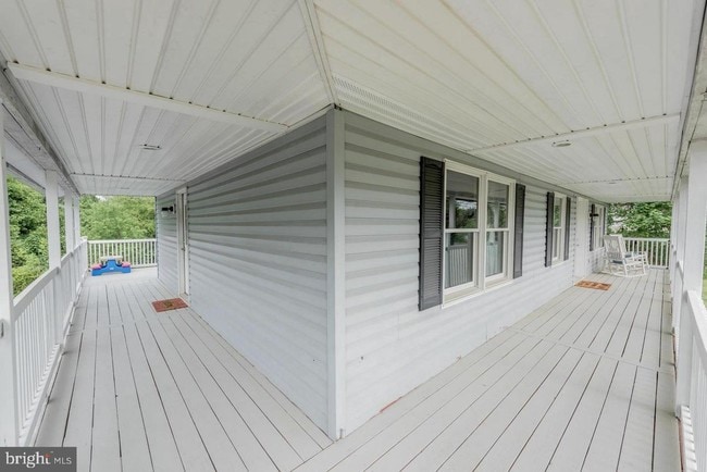 Building Photo - 6135 Waterloo Rd