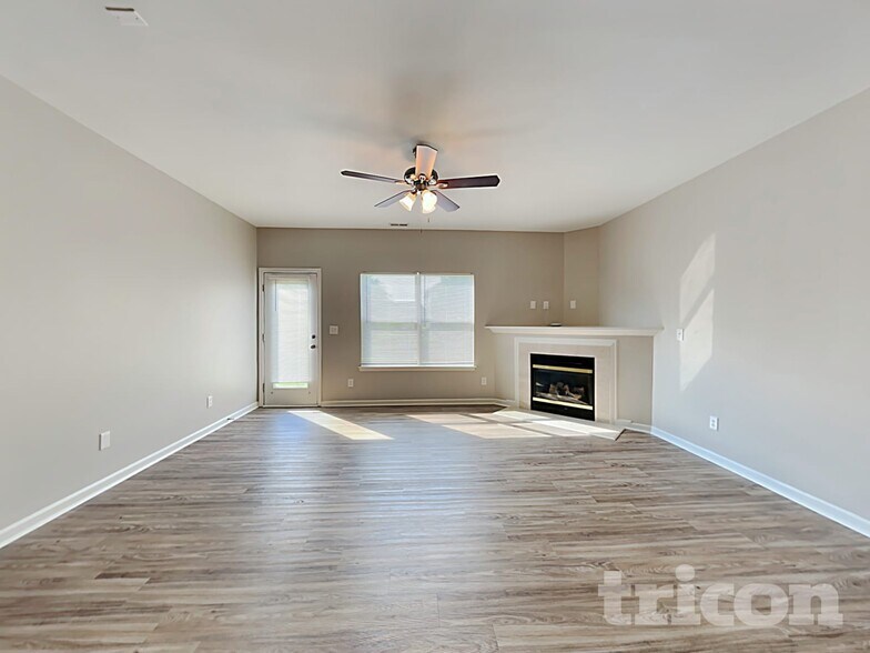 Building Photo - 1032 Garrison Rd