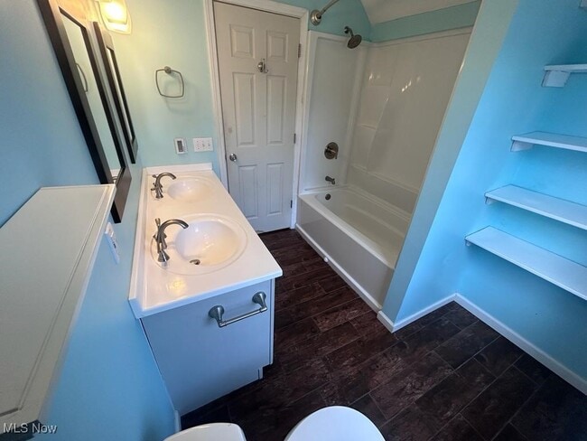 Building Photo - 4659 Anderson Rd