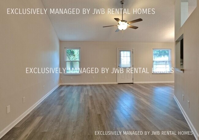 Building Photo - 426 Moby Dick Dr S