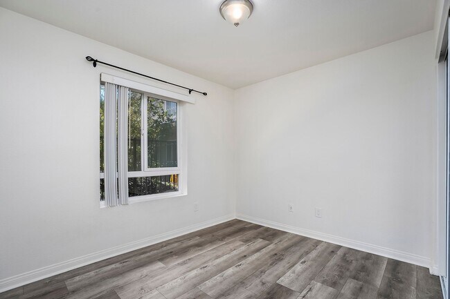 Building Photo - 5252 Orange Ave