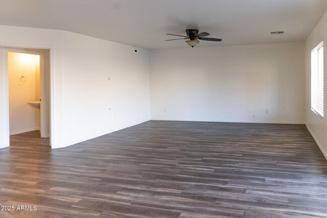 Building Photo - 2234 W Central Ave