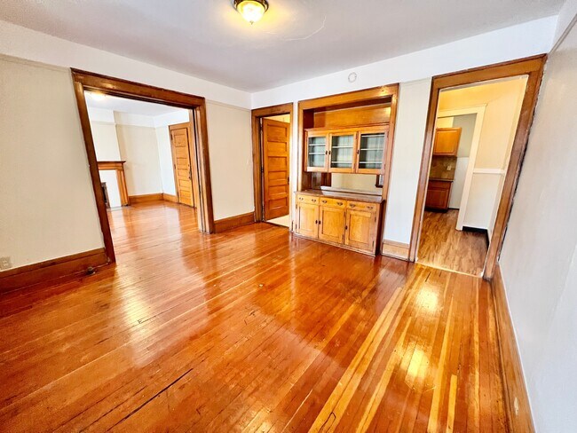 IMG_1086 - Cross Apartments