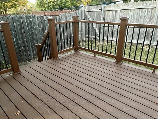 Building Photo - 2504 Tanglewood Dr