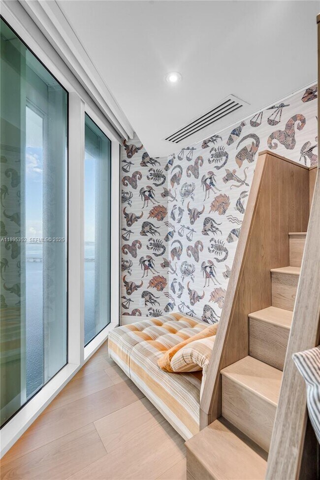 Building Photo - 1643 Brickell Ave